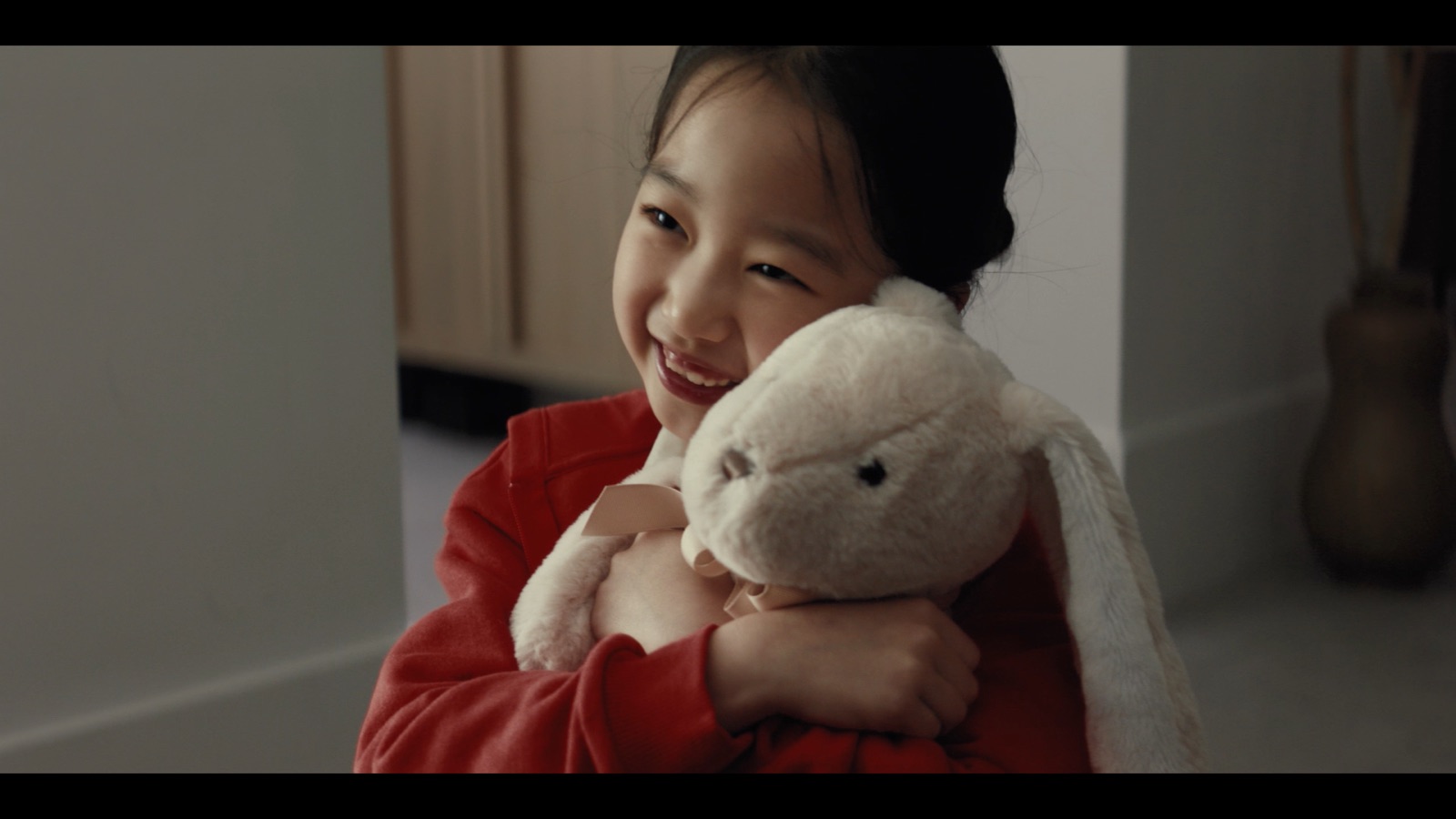 LG Styler still 3